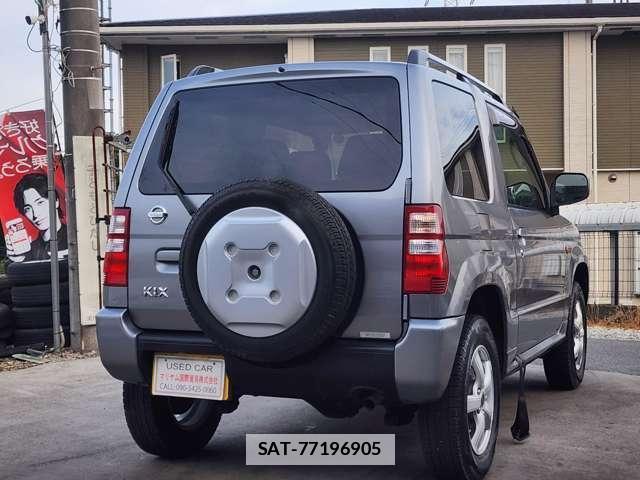 Nissan KIX 2012-08 7812986-6