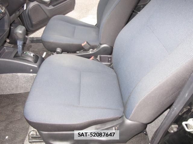 Nissan KIX 2008-11 7818859-19