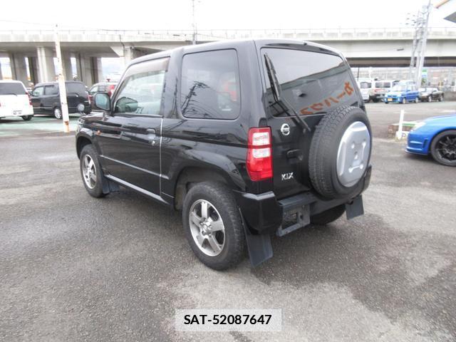 Nissan KIX 2008-11 7818859-9