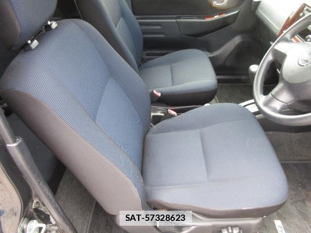 Nissan KIX 2008-12 7818869-10