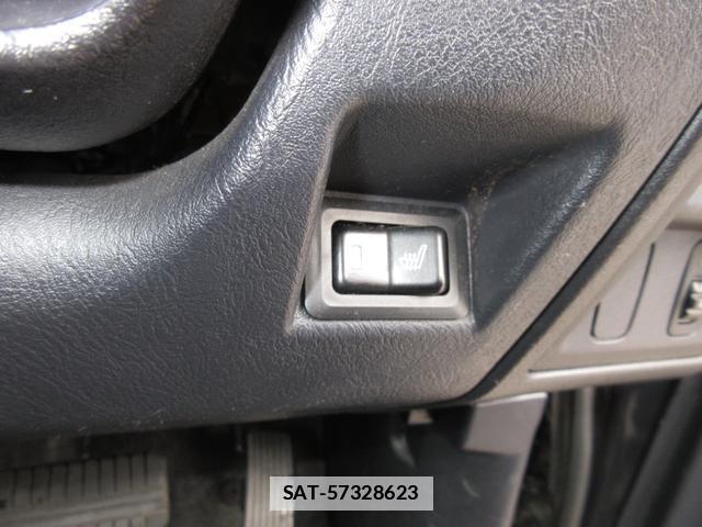 Nissan KIX 2008-12 7818869-16
