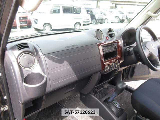 Nissan KIX 2008-12 7818869-9