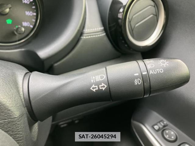Nissan KIX 2021-10 7822453-15