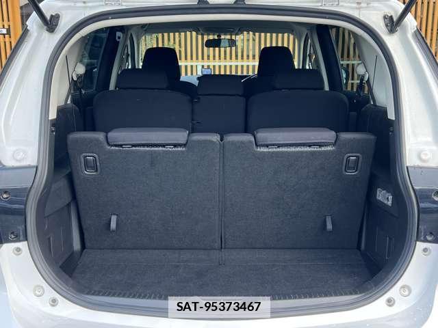 Nissan LAFESTA 2013-02 7813816-17