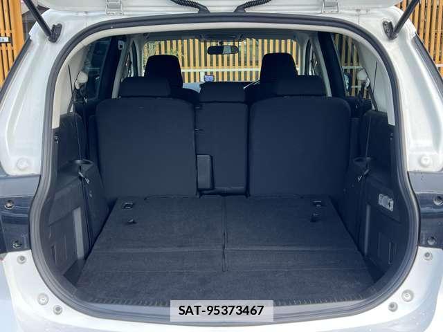 Nissan LAFESTA 2013-02 7813816-18