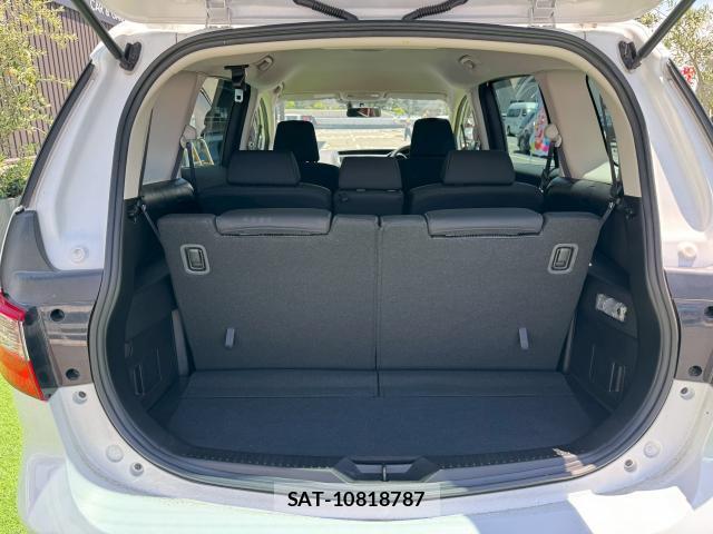 Nissan LAFESTA 2015-07 7816466-13