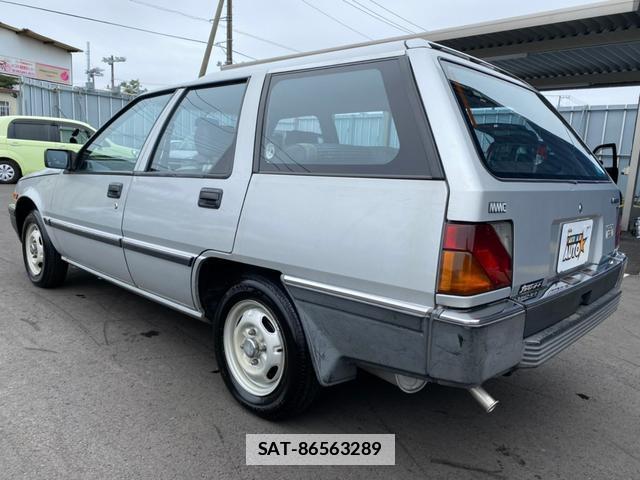 Mitsubishi LANCER WAGON 1988-04 7820822-1