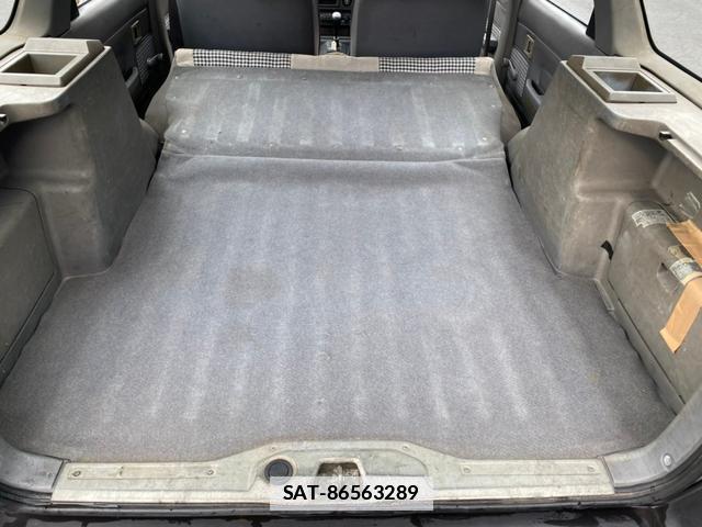 Mitsubishi LANCER WAGON 1988-04 7820822-10