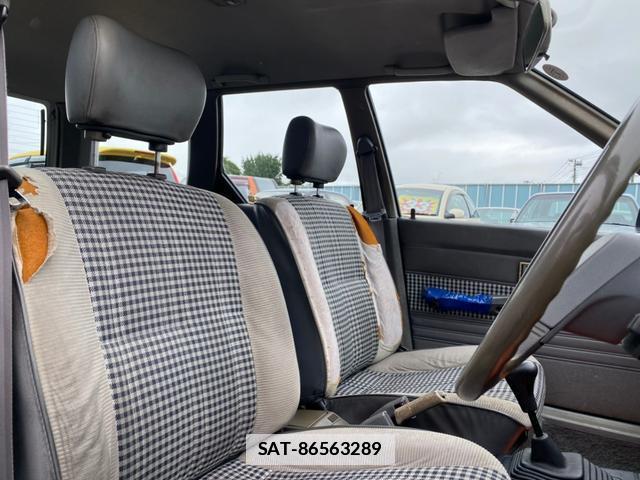 Mitsubishi LANCER WAGON 1988-04 7820822-5