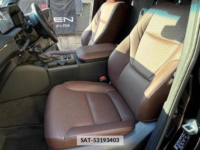 Toyota Land Cruiser 250 2024-10 7819471-17