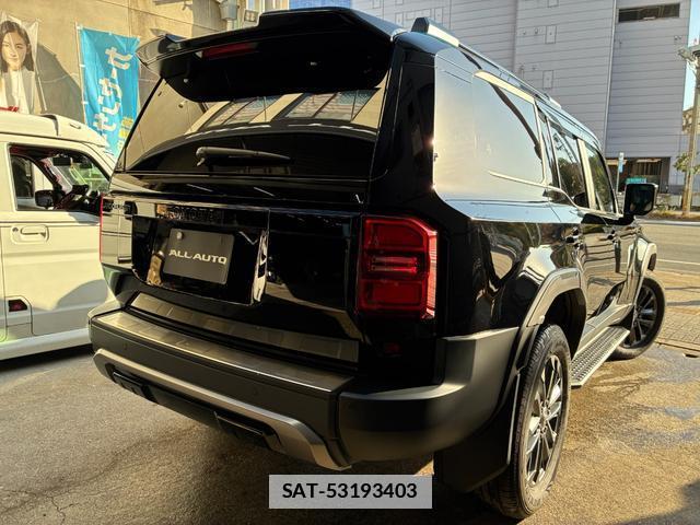 Toyota Land Cruiser 250 2024-10 7819471-4