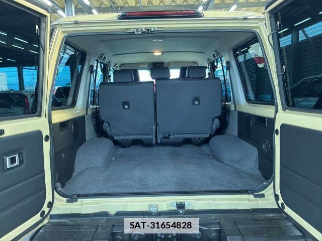 Toyota Land Cruiser 70 2025-09 7813752-5