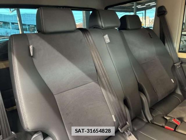 Toyota Land Cruiser 70 2025-09 7813752-8