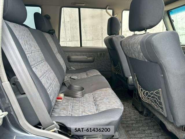Toyota Land Cruiser 70 1995-08 7815398-7