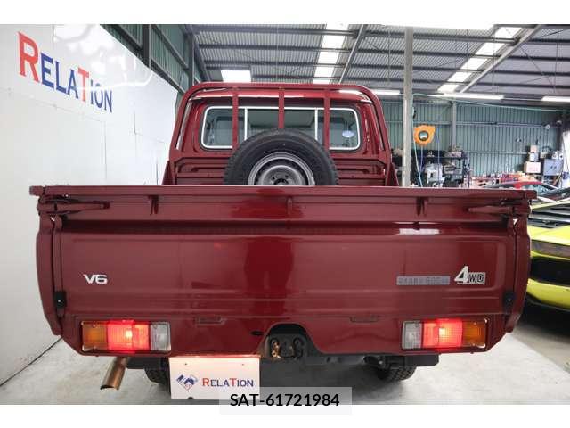 Toyota Land Cruiser 70 2014-08 7816997-4