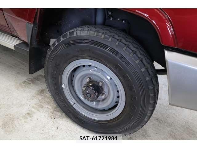Toyota Land Cruiser 70 2014-08 7816997-9