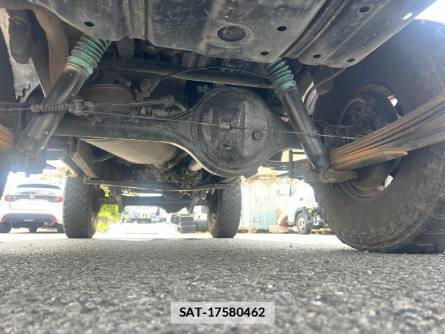 Toyota Land Cruiser 70 2002-01 7817599-9