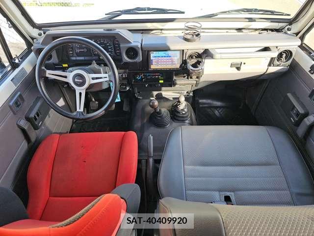 Toyota Land Cruiser 70 2006-03 7822658-4