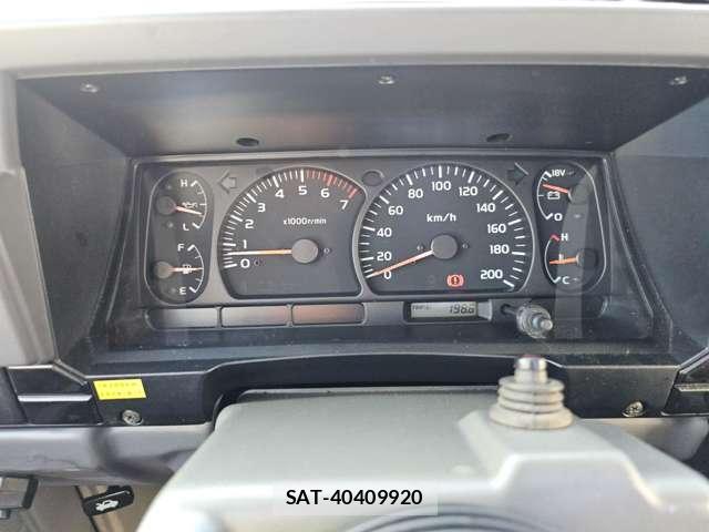 Toyota Land Cruiser 70 2006-03 7822658-9