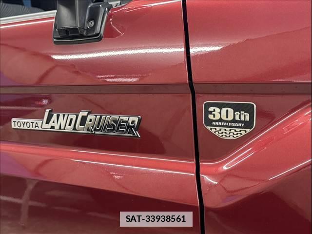 Toyota Land Cruiser 70 2014-11 7822719-9