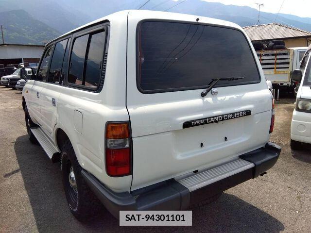Toyota Land Cruiser 80 1996-03 7814046-1