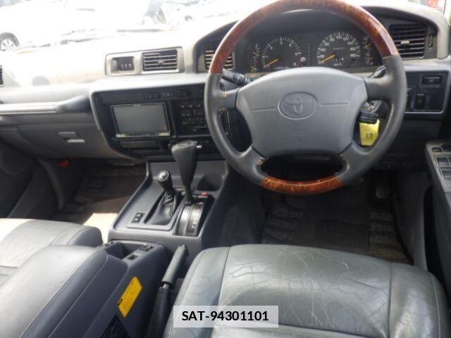 Toyota Land Cruiser 80 1996-03 7814046-5