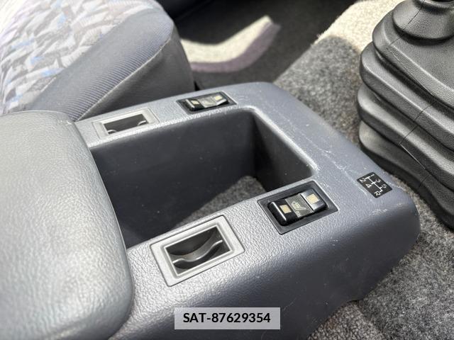 Toyota Land Cruiser 80 1995-09 7822656-12