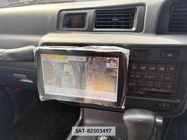 Toyota Land Cruiser 80 1996-02 7822657-18