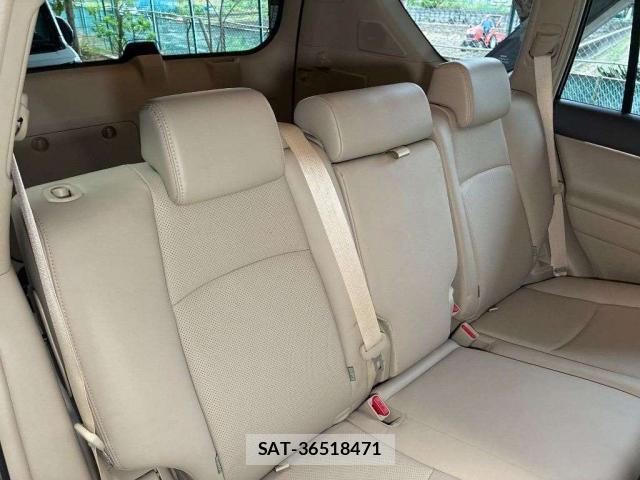 Toyota LAND CRUISER PRADO 2023-04 7815032-3