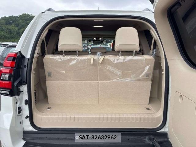 Toyota LAND CRUISER PRADO 2023-07 7815033-7