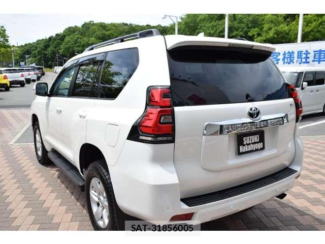 Toyota LAND CRUISER PRADO 2023-12 7816377-1