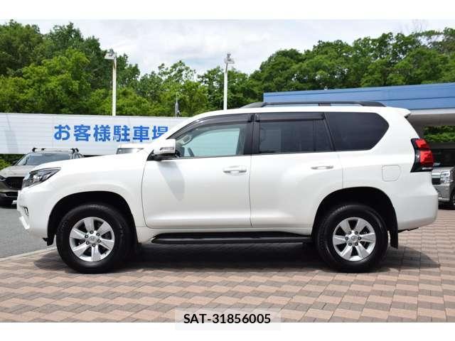 Toyota LAND CRUISER PRADO 2023-12 7816377-13