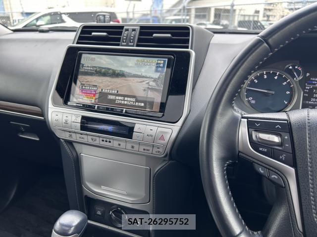 Toyota LAND CRUISER PRADO 2022-09 7818512-12