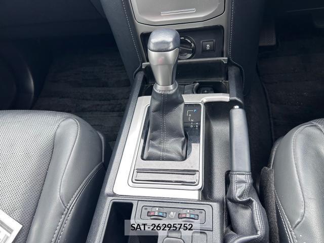 Toyota LAND CRUISER PRADO 2022-09 7818512-16