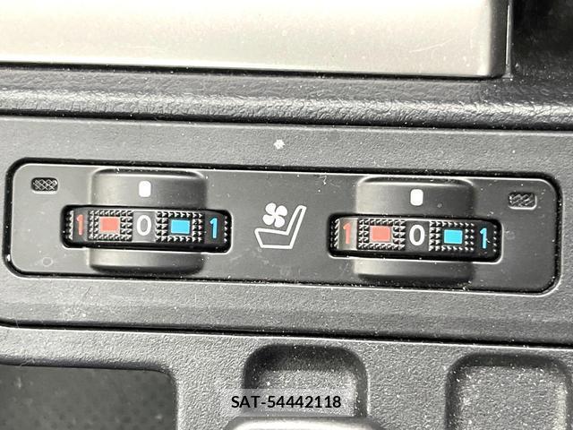 Toyota LAND CRUISER PRADO 2023-04 7820536-4