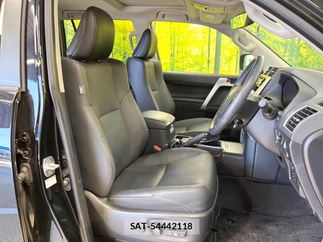 Toyota LAND CRUISER PRADO 2023-04 7820536-7
