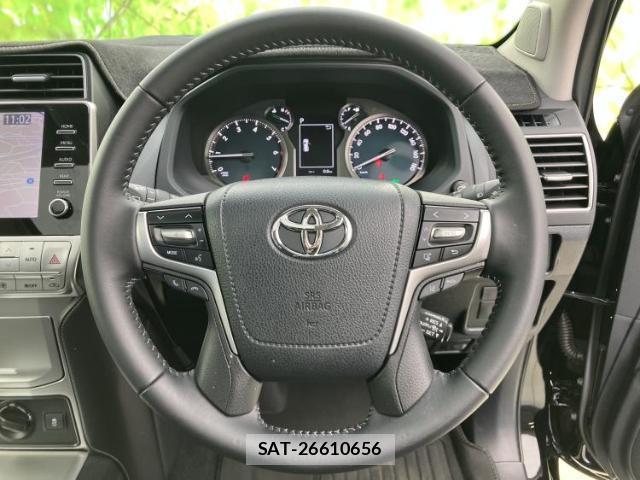 Toyota LAND CRUISER PRADO 2023-04 7821339-14