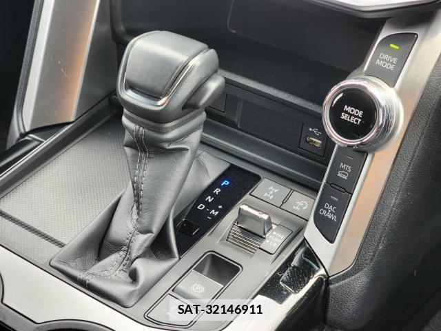 Toyota LAND CRUISER 2023-07 7813922-16