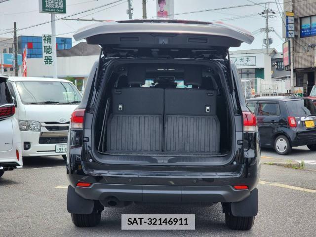 Toyota LAND CRUISER 2023-07 7813922-6