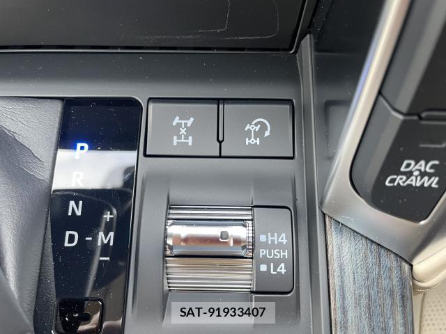 Toyota LAND CRUISER 2024-10 7815530-15