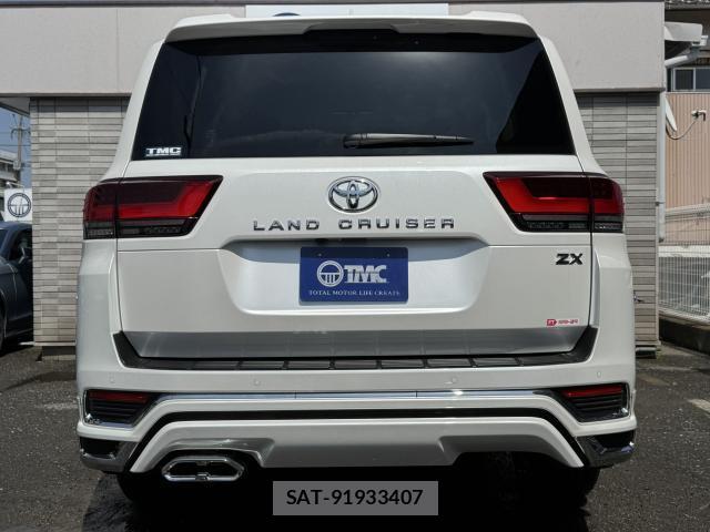 Toyota LAND CRUISER 2024-10 7815530-3