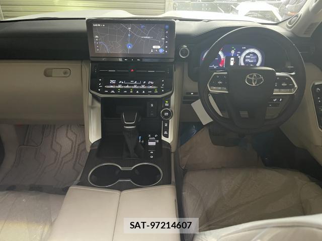 Toyota LAND CRUISER 2026-05 7815538-3