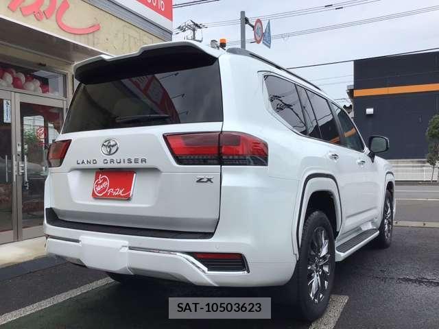 Toyota LAND CRUISER 2025-06 7817785-1