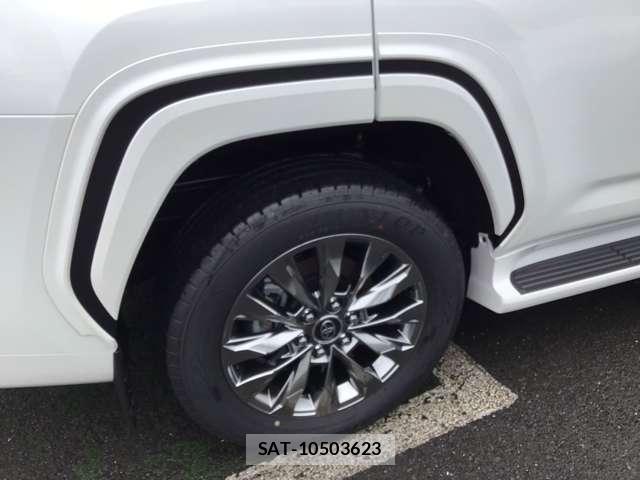 Toyota LAND CRUISER 2025-06 7817785-12