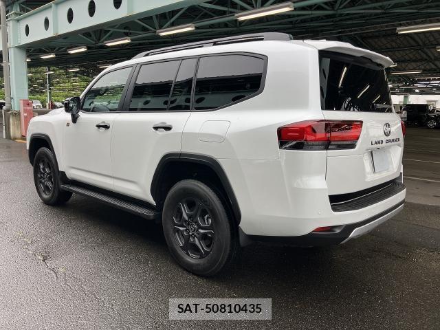 Toyota LAND CRUISER 2025-12 7818035-1