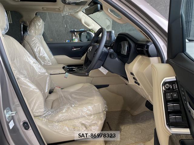 Toyota LAND CRUISER 2025-04 7818717-12
