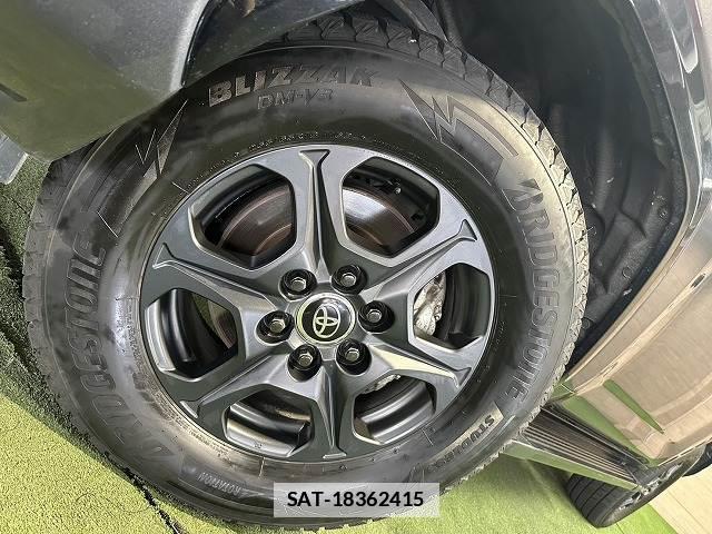 Toyota LAND CRUISER 2023-06 7819043-11