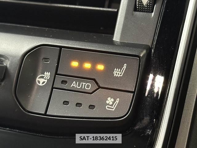 Toyota LAND CRUISER 2023-06 7819043-13