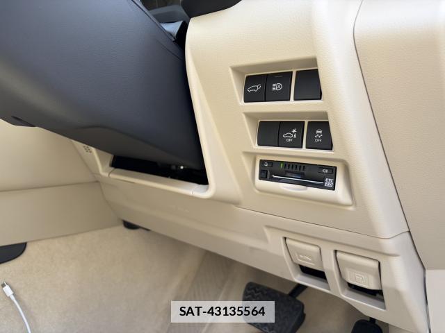 Toyota LAND CRUISER 2023-04 7820761-10