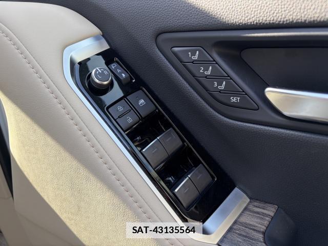 Toyota LAND CRUISER 2023-04 7820761-11